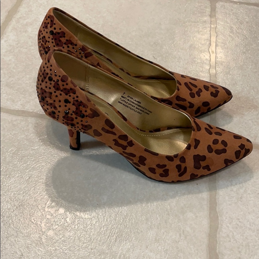 Leopard heels